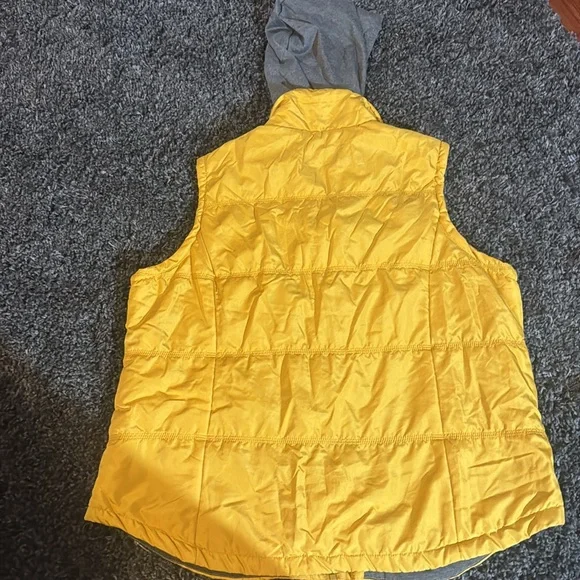 Gold/Yellow Puff Vest with Built in Gray Hoodie Size 2X - Picture 8 of 8